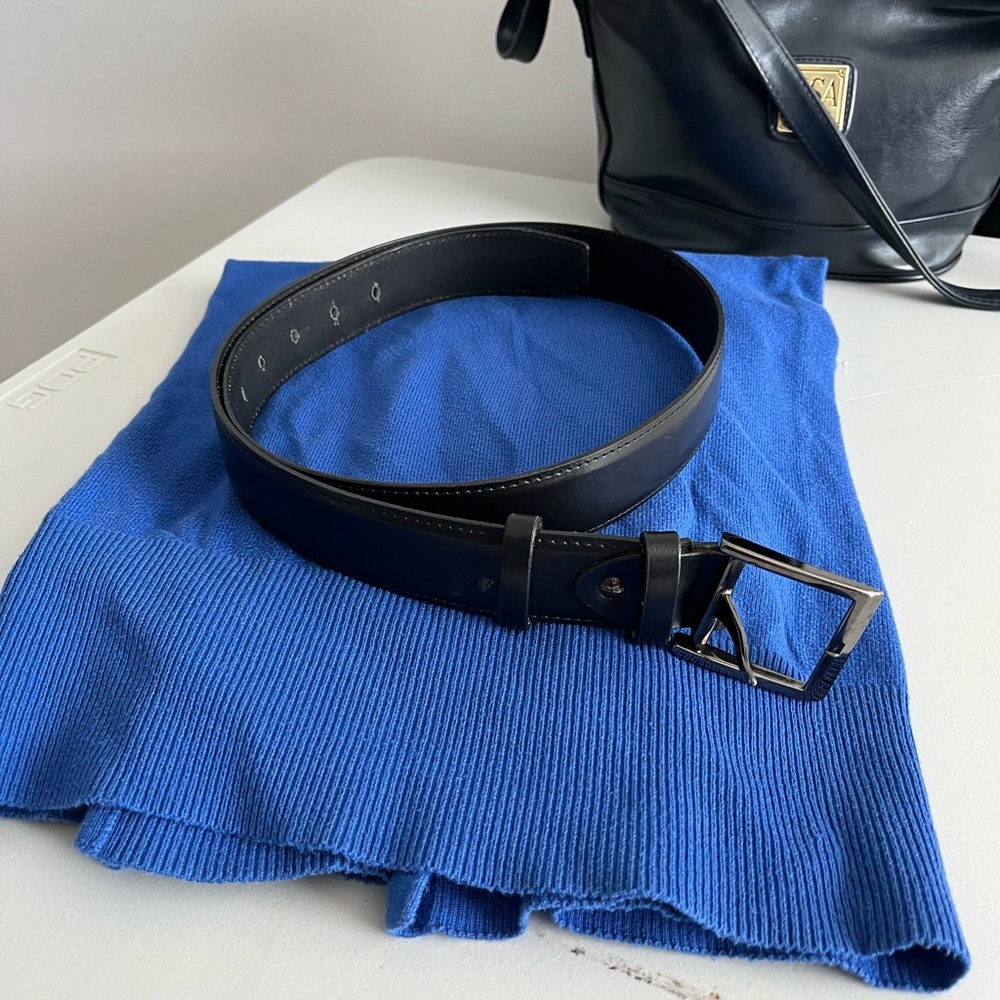 Ladies black leather belt